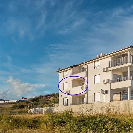 Apartment Lana Башка Екстер'єр фото