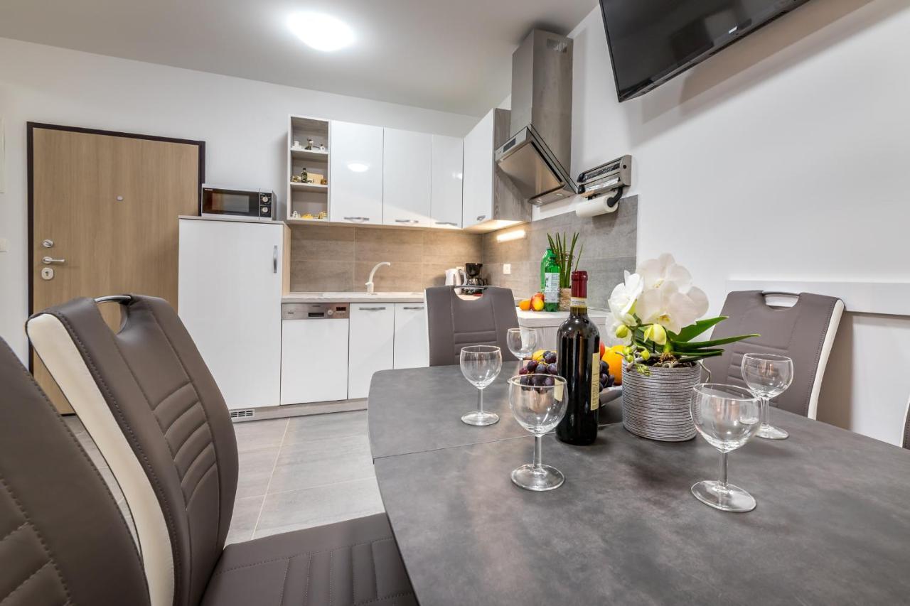 Apartment Lana Башка Екстер'єр фото
