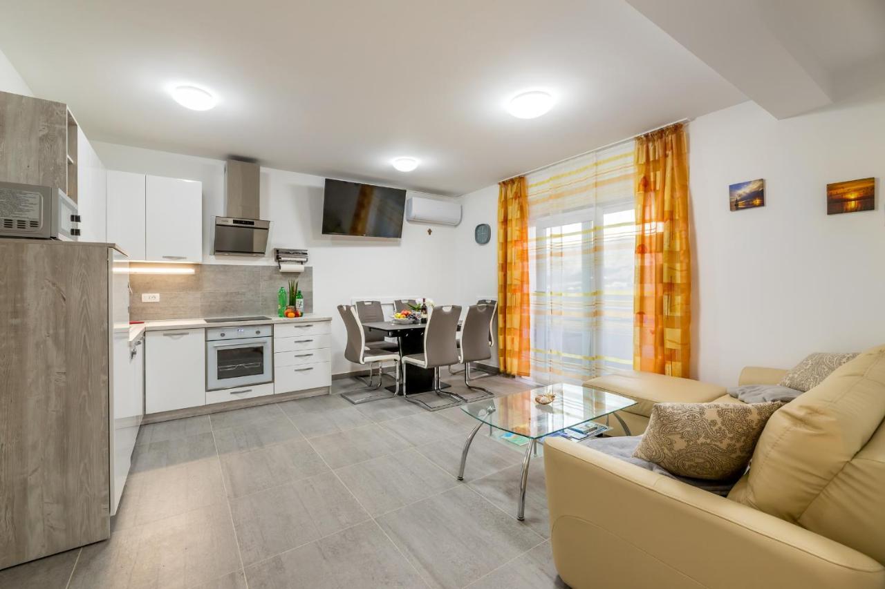 Apartment Lana Башка Екстер'єр фото