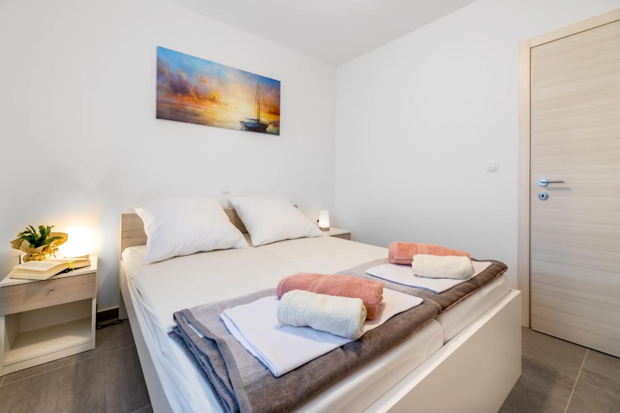 Apartment Lana Башка Екстер'єр фото